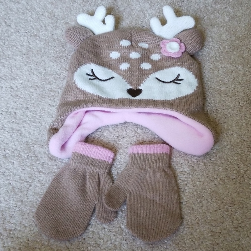 Deer hat and gloves